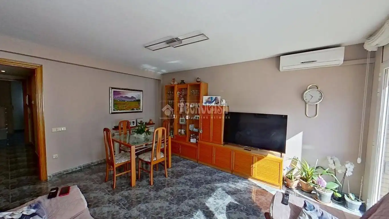 Sala de estar de Casa adosada en venta en Manresa