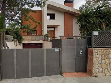 Xalet amb piscina en venda a Alzines de Les