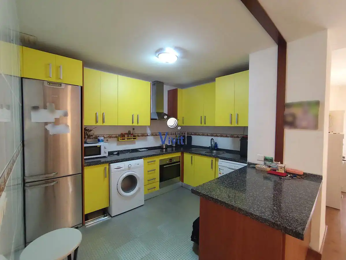 Kitchen of Flat for sale in Alcalá de Guadaira  with Air Conditioner and Parquet flooring