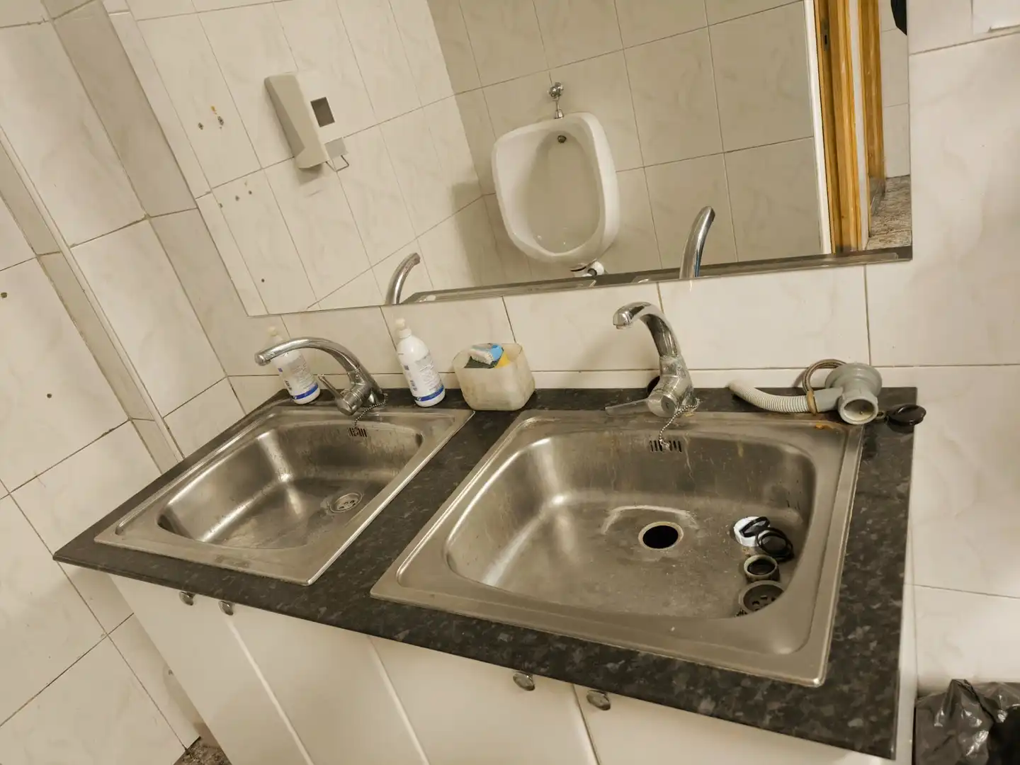 Bathroom of Industrial buildings for sale in Palencia  with Heating and Alarm