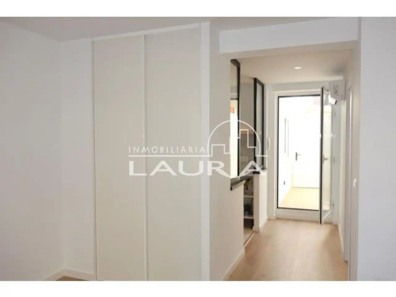 Habitación de Piso de alquiler en Valencia con Aire acondicionado y Terraza