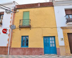 Vista exterior de Casa adosada en venda en Cuevas del Becerro