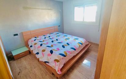 Bedroom of Flat for sale in Sabadell