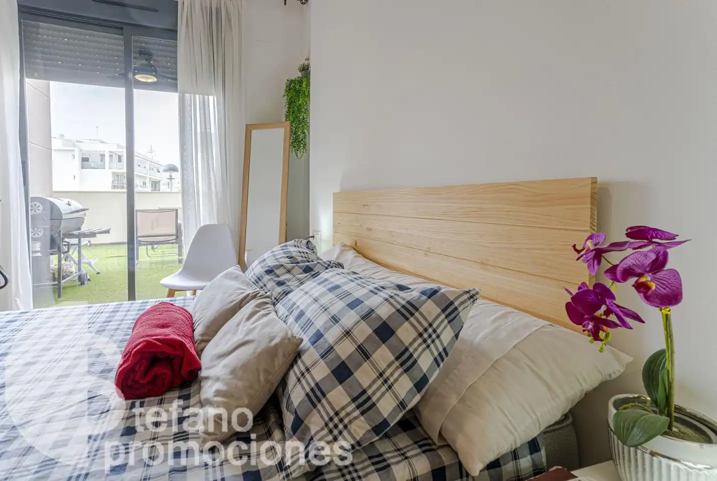 Bedroom of Ground floor for sale in Málaga  with Air Conditioner, Private garden and Parquet flooring