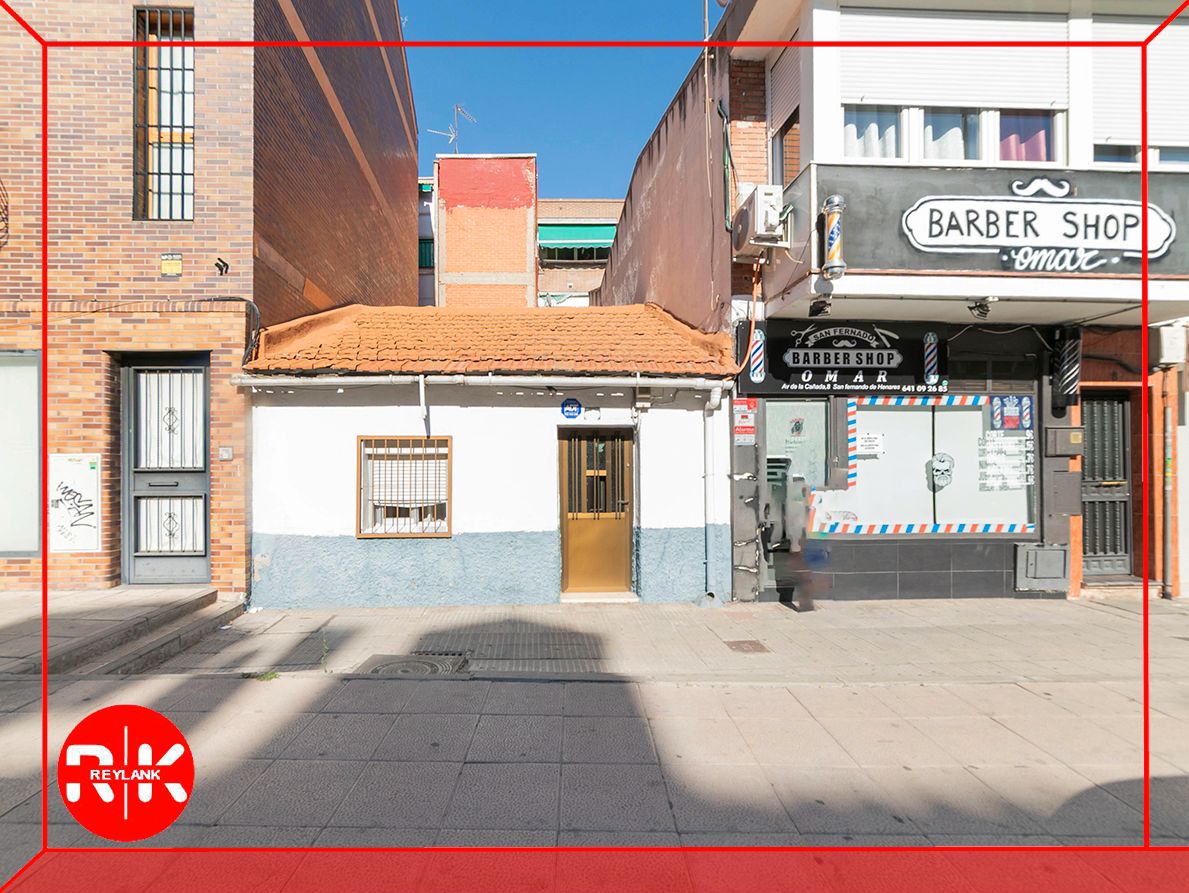 Exterior view of House or chalet for sale in San Fernando de Henares  with Furnished, Washing machine and Microwave