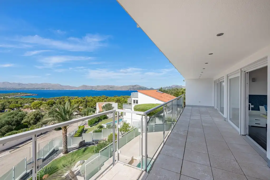 Terrassa de Casa o xalet en venda en Alcúdia amb Aire condicionat, Jardí privat i Traster