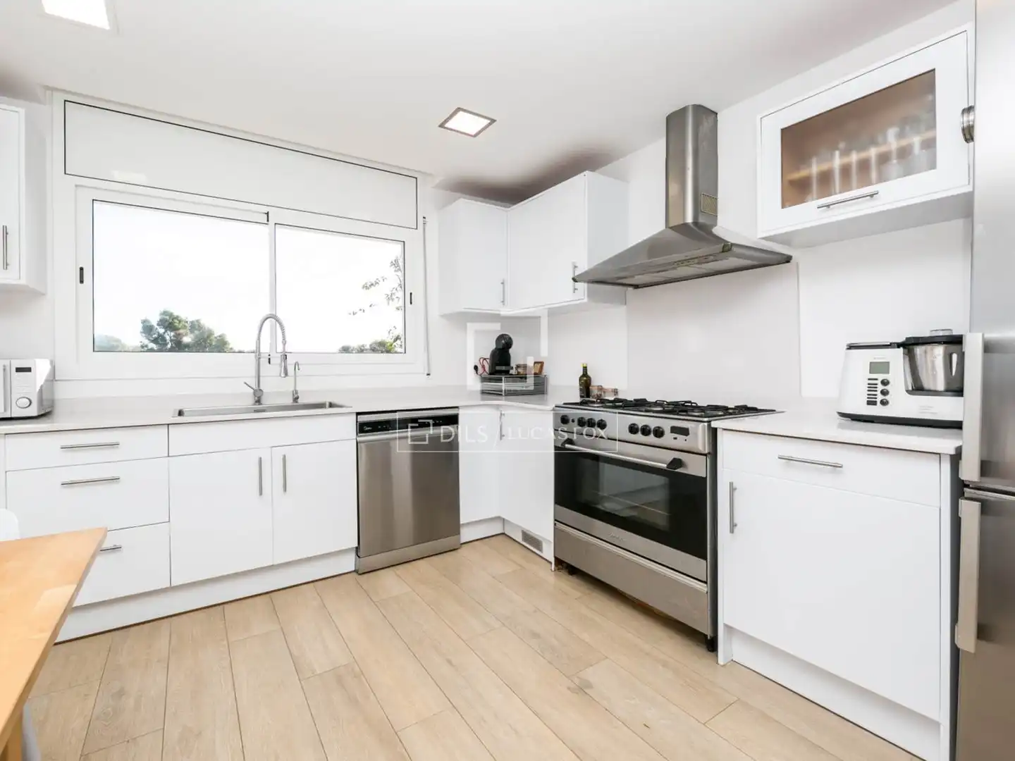 Kitchen of Houses for sale in Castelldefels  with Air Conditioner, Private garden and Terrace