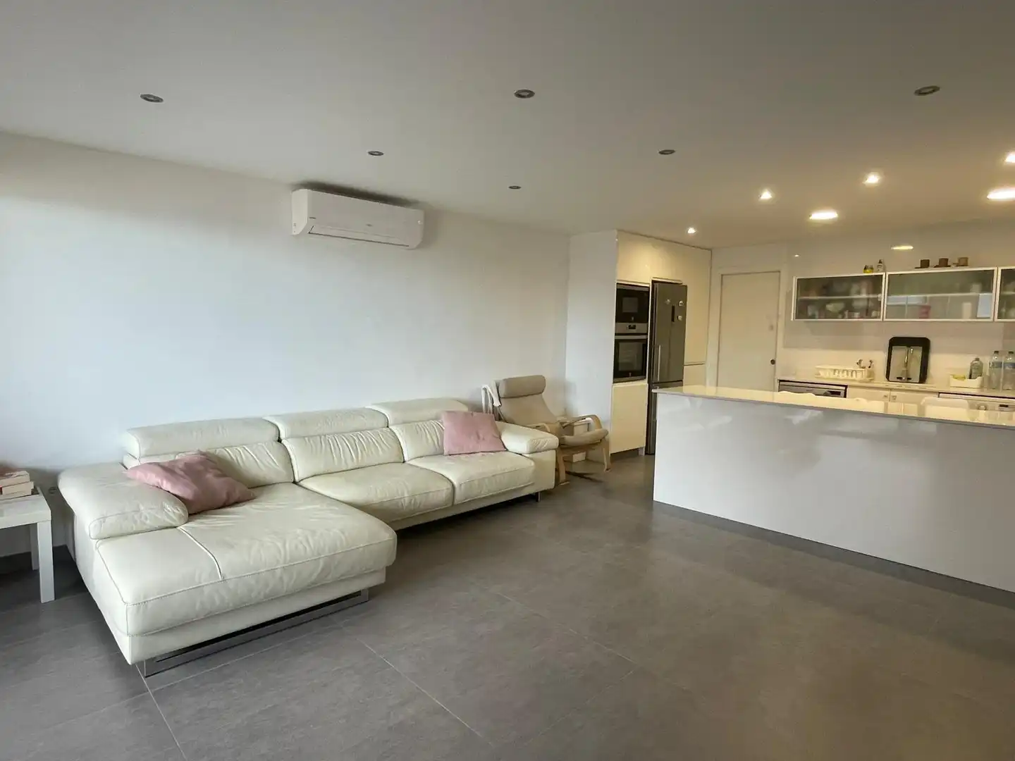 Apartments for rent to own in El Faro