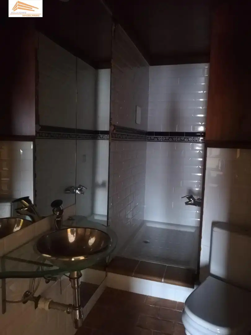 Badezimmer von Einfamilien-Reihenhaus zum Verkauf in Pesquera de Duero