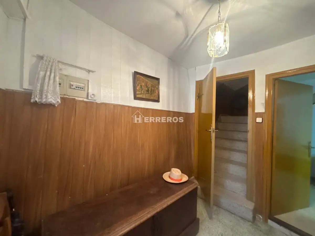 Casa adosada en venda en Alesanco amb Calefacció
