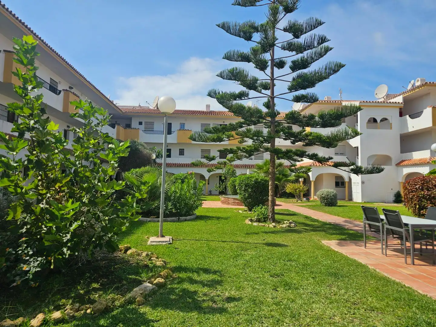 Bajo con piscina en venta en El Faro de Calaburra - Chaparral, imagen 42
