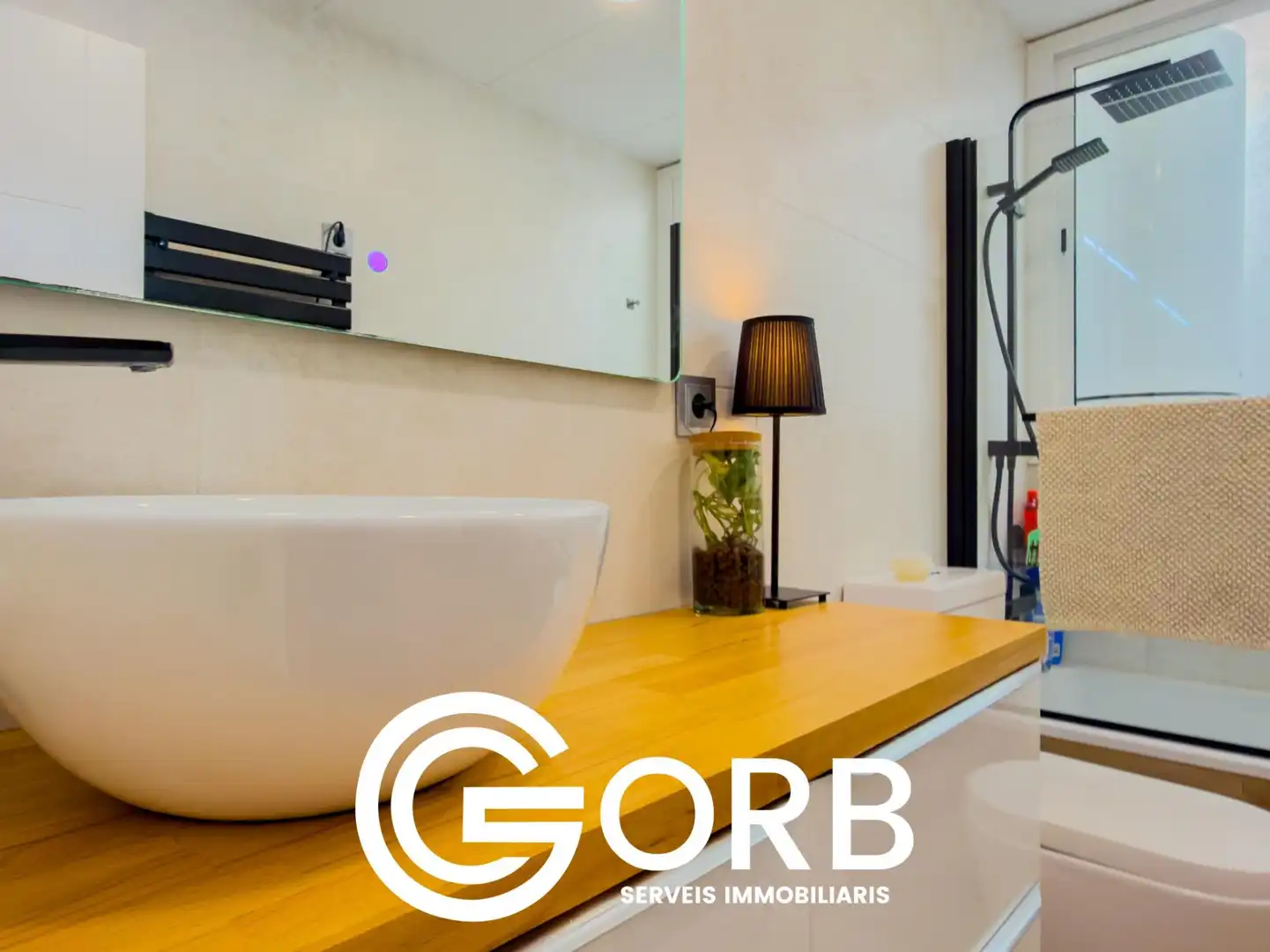 Baño de Ático en venta en Mataró con Aire acondicionado, Calefacción y Terraza