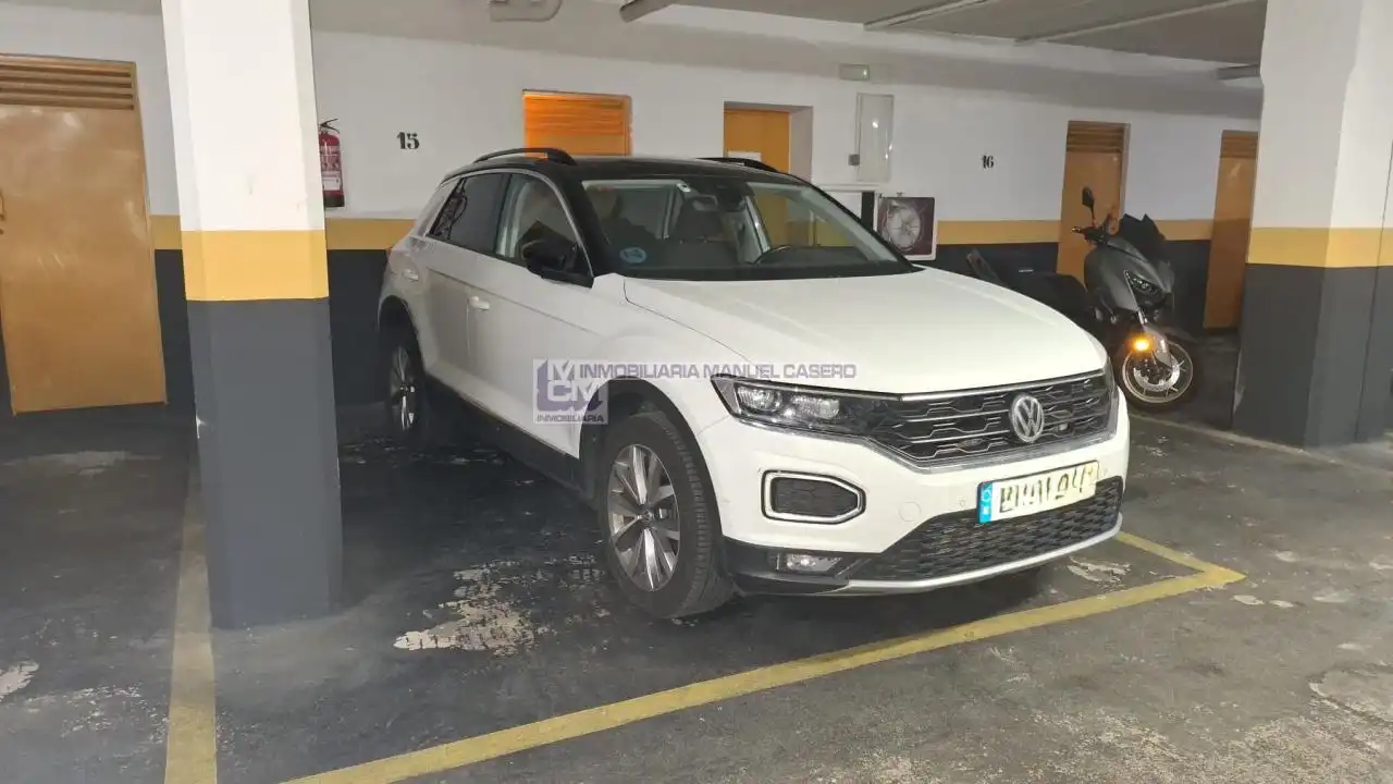 Aparcament de Pis en venda en Cáceres amb Calefacció, Parquet i Traster