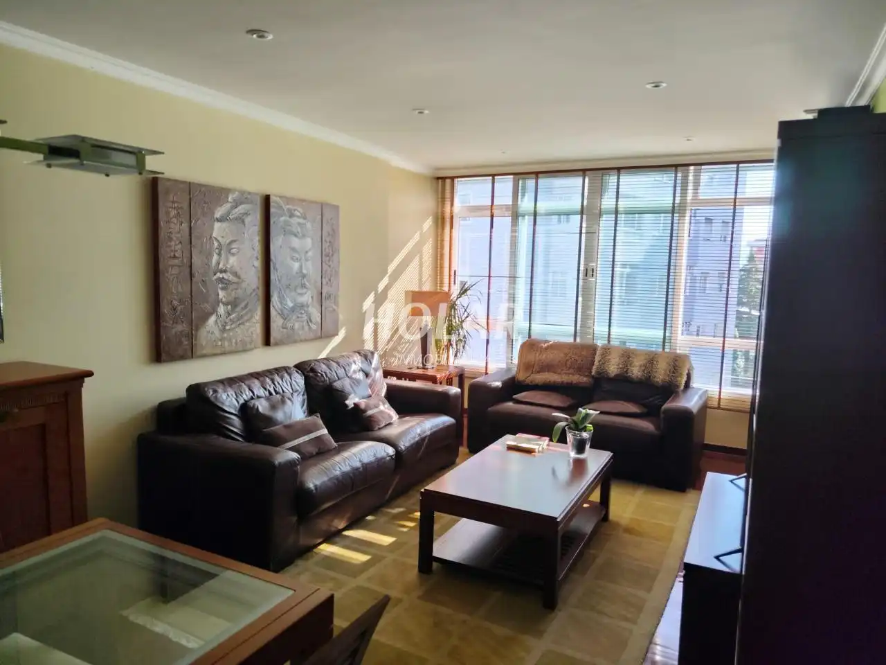 Appartement avec ascenseur à vendre à estornino