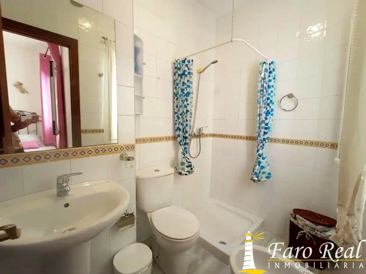 Badezimmer von Erdgeschoss zum Verkauf in Sanlúcar de Barrameda mit Abstellraum