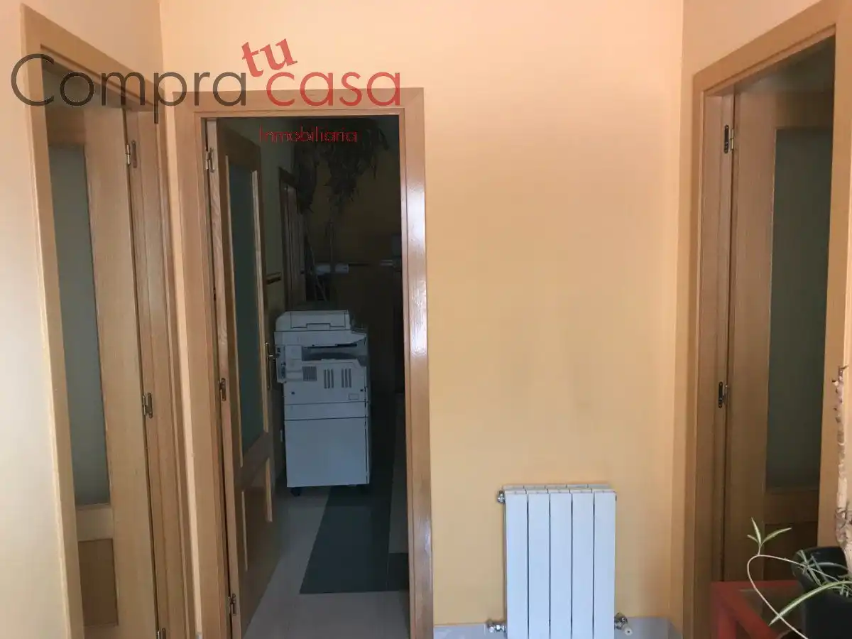 Commercial properties for sale in San Cristóbal de Segovia  with Furnished