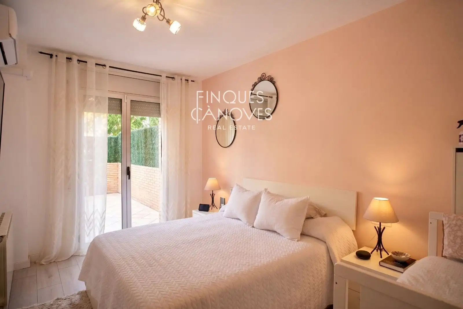 Bedroom of Flat for sale in Girona  with Heating, Terrace and Swimming Pool