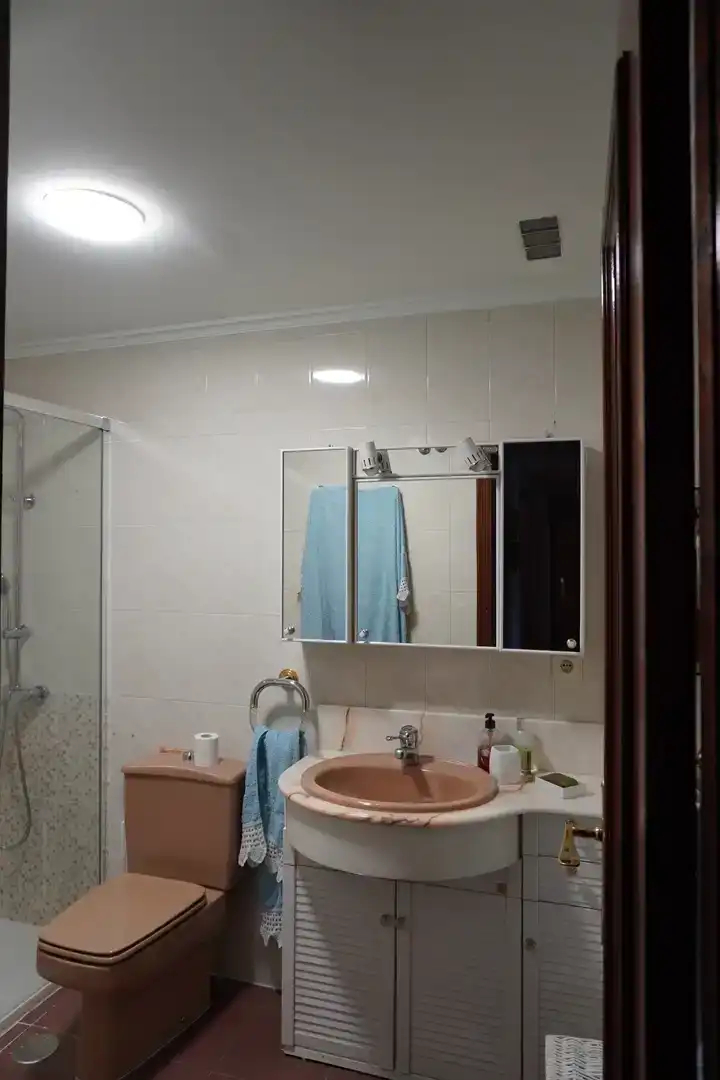Bany de Pis en venda en Valladolid amb Parquet, Traster i Piscina
