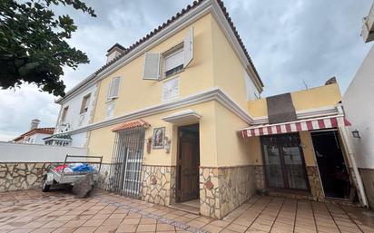 Exterior view of Single-family semi-detached for sale in Los Barrios