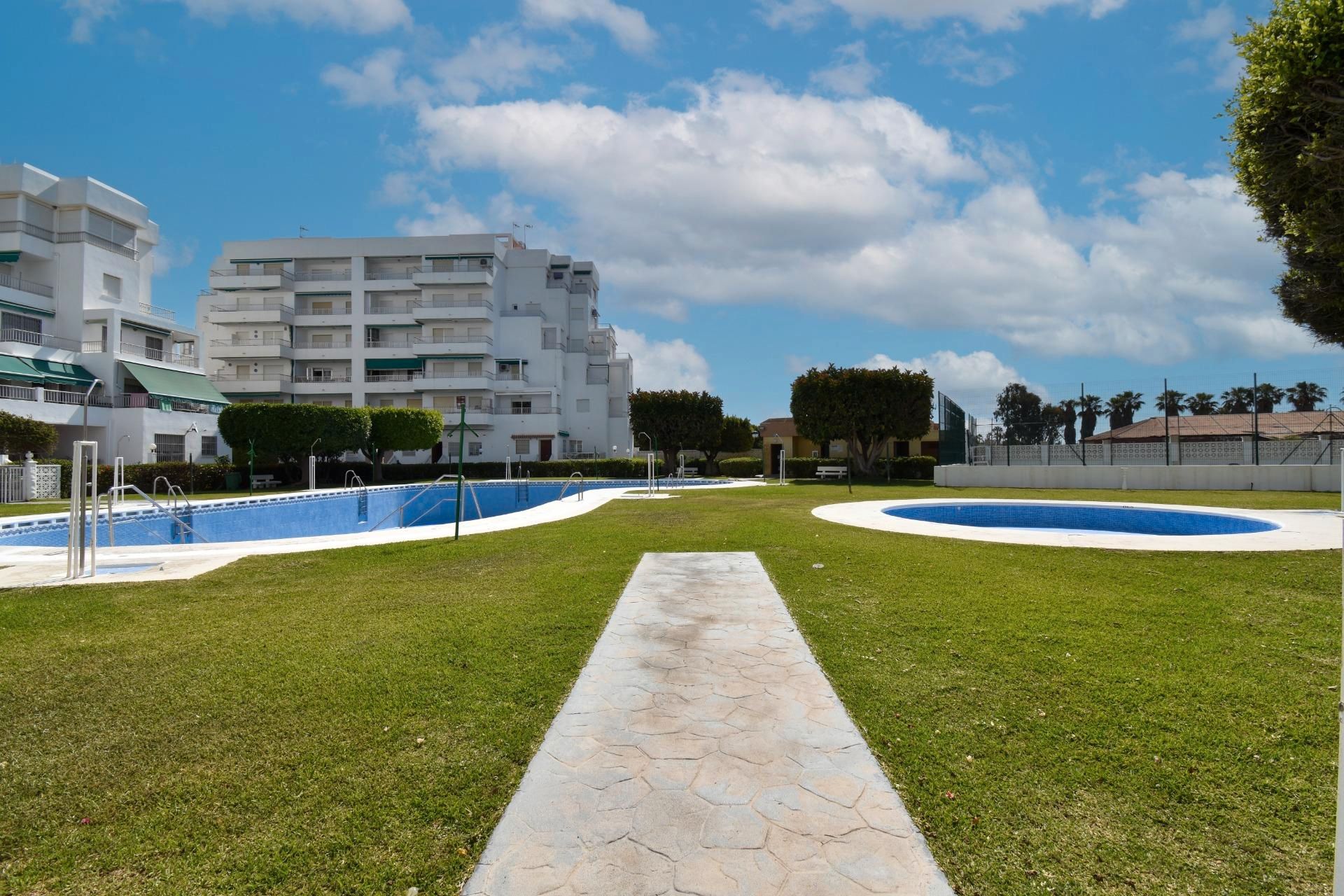 Piscina de Apartamento en venta en Salobreña con Piscina comunitaria
