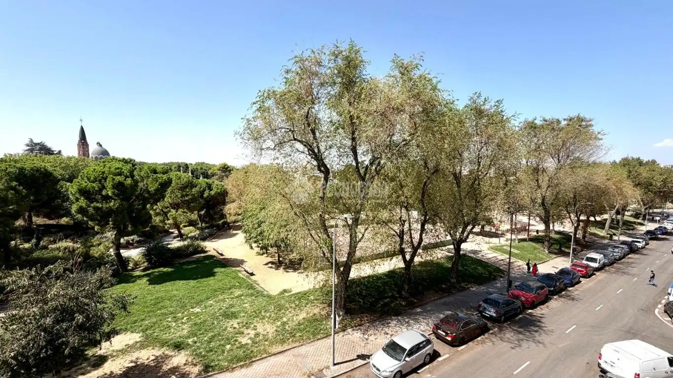 Vista exterior de Piso en venta en Madrid con Aire acondicionado y Calefacción