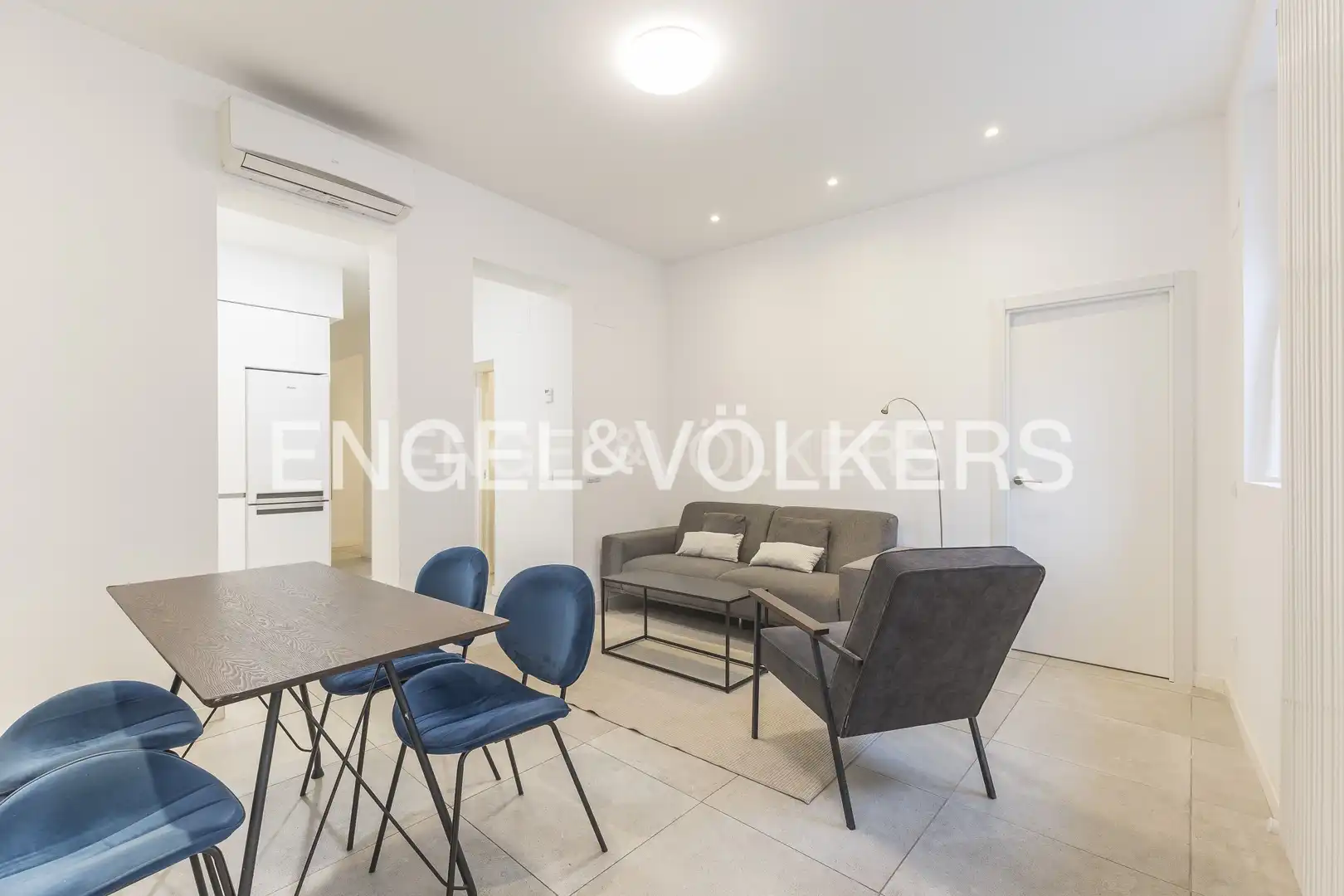Exterior view of Flat for rent in Madrid  with Air Conditioner, Heating and Furnished