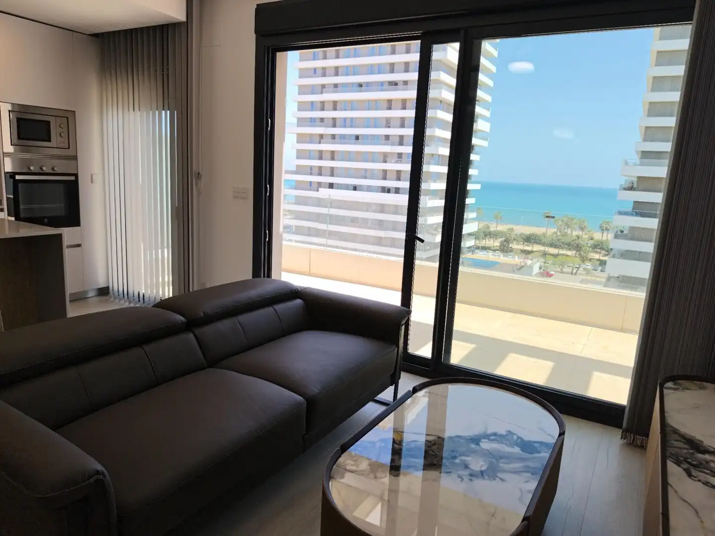 Sala d'estar de Àtic de lloguer en Málaga amb Aire condicionat, Calefacció i Jardí privat