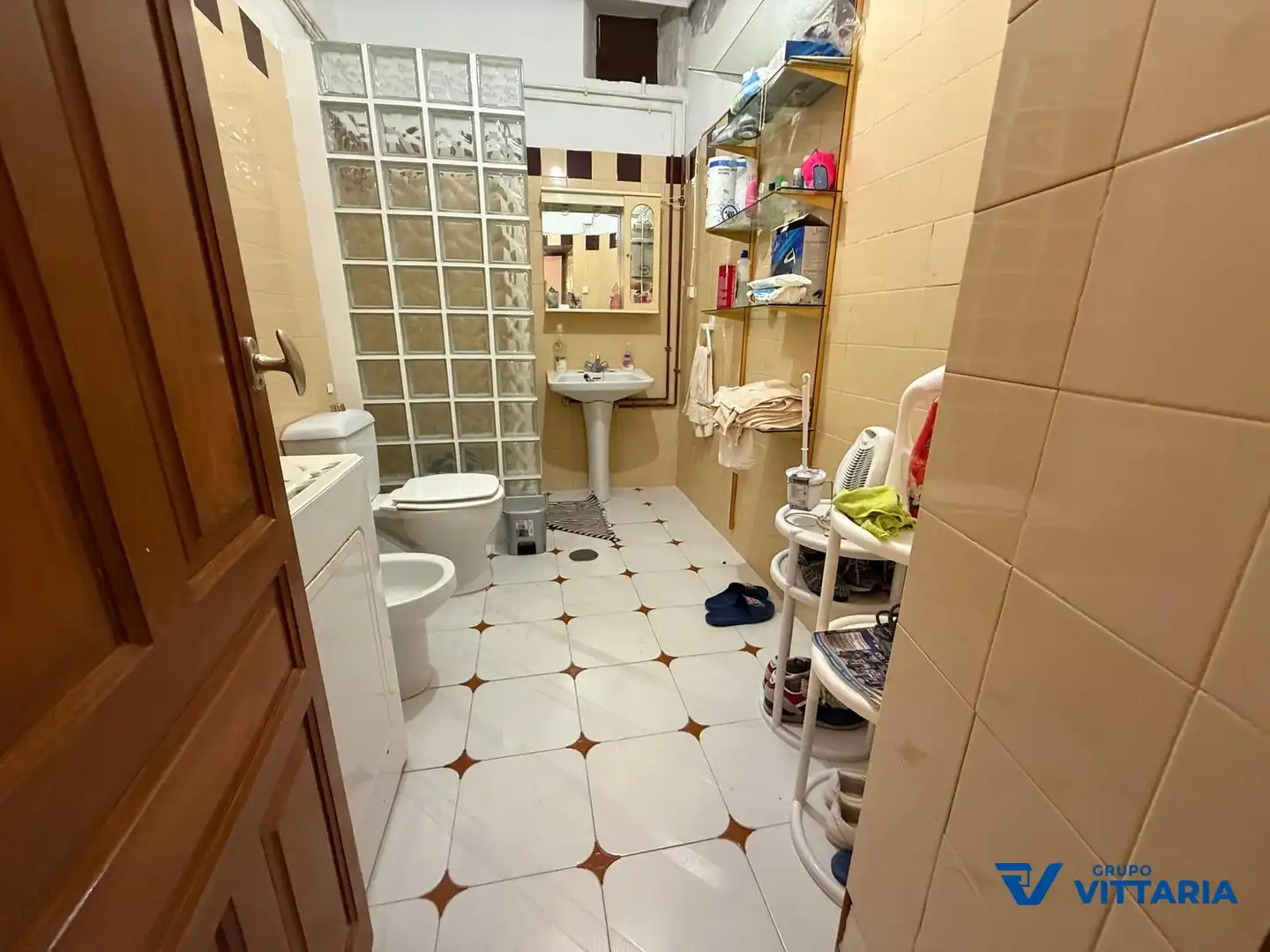 Badezimmer von Einfamilien-Reihenhaus zum Verkauf in Instinción mit Terrasse