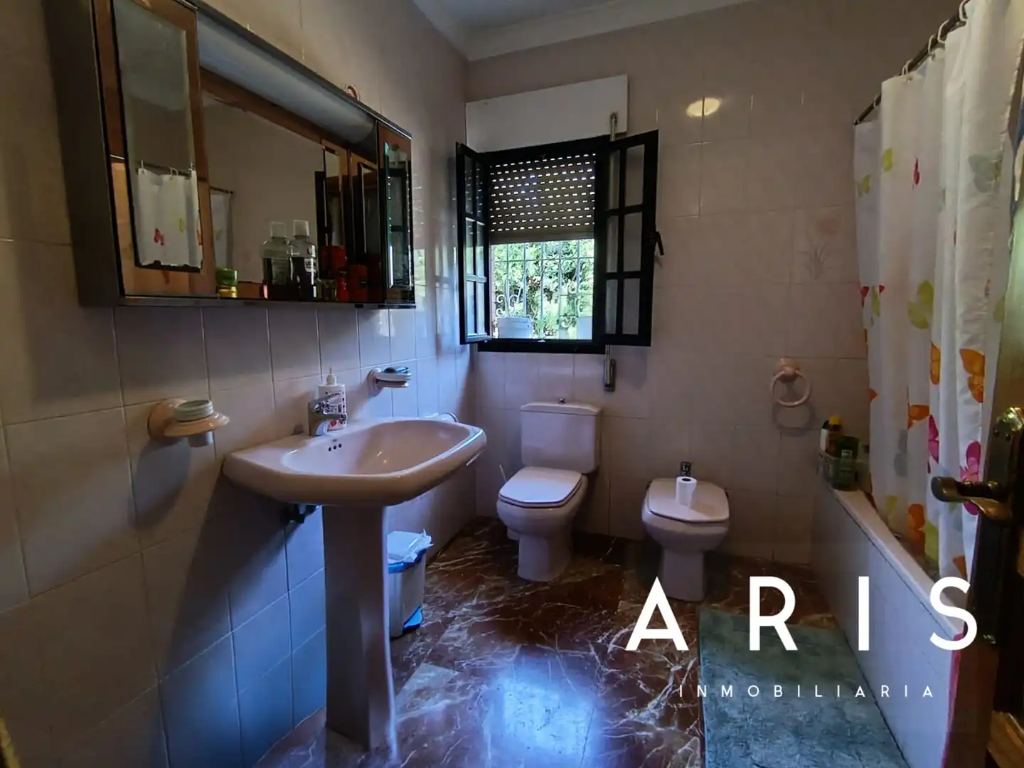 Bathroom of Houses for sale in Alhaurín de la Torre  with Air Conditioner, Heating and Private garden