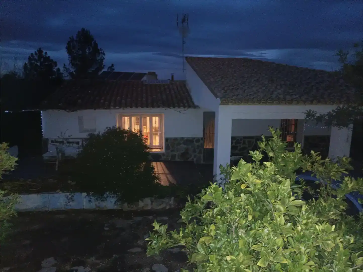 Vista exterior de Piso en venta en Chella con Jardín privado, Trastero y Piscina