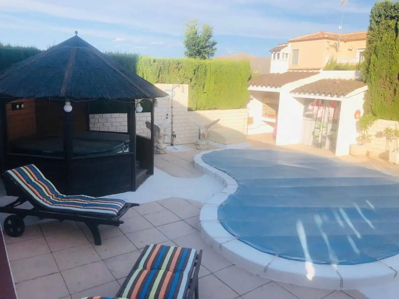 Piscina de Casa o xalet en venda en Orihuela amb Aire condicionat, Calefacció i Jardí privat