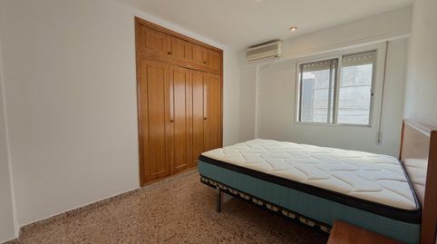 Foto 4 de Piso en venta en Poeta Llorente, Corea, Gandia