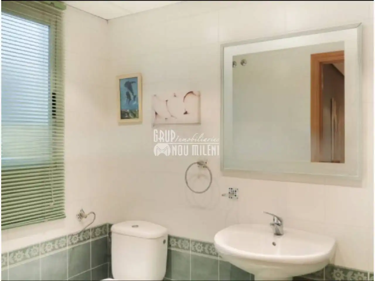Baño de Piso de alquiler en Massanassa con Aire acondicionado, Terraza y Amueblado