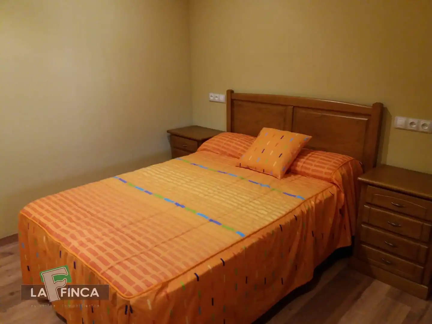 Bedroom of Houses for sale in Cangas del Narcea  with Terrace and Furnished