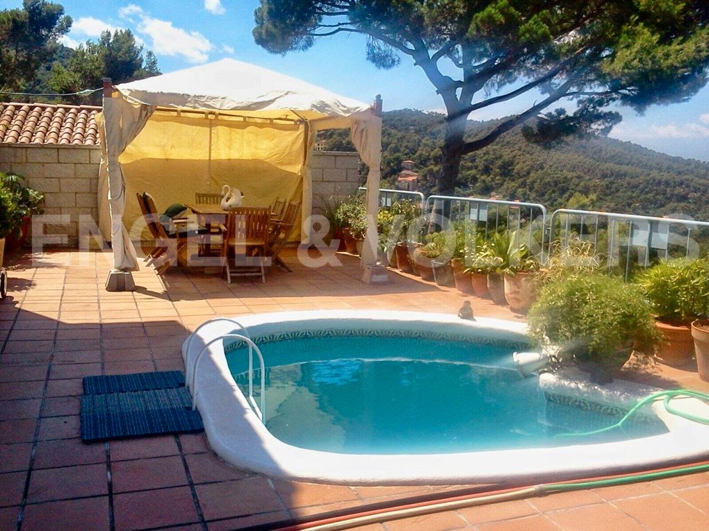 Garden of House or chalet for sale in  Barcelona Capital  with Air Conditioner, Heating and Private garden