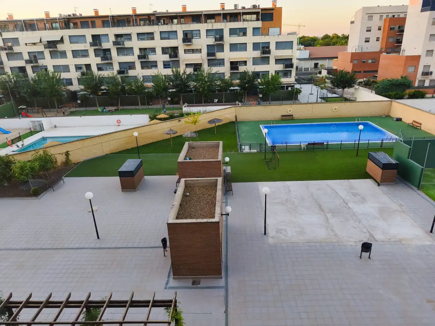 Piscina de Estudio de alquiler en Nuevo Hospital