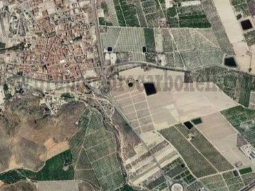 Terreno industrial en venta en Benferri