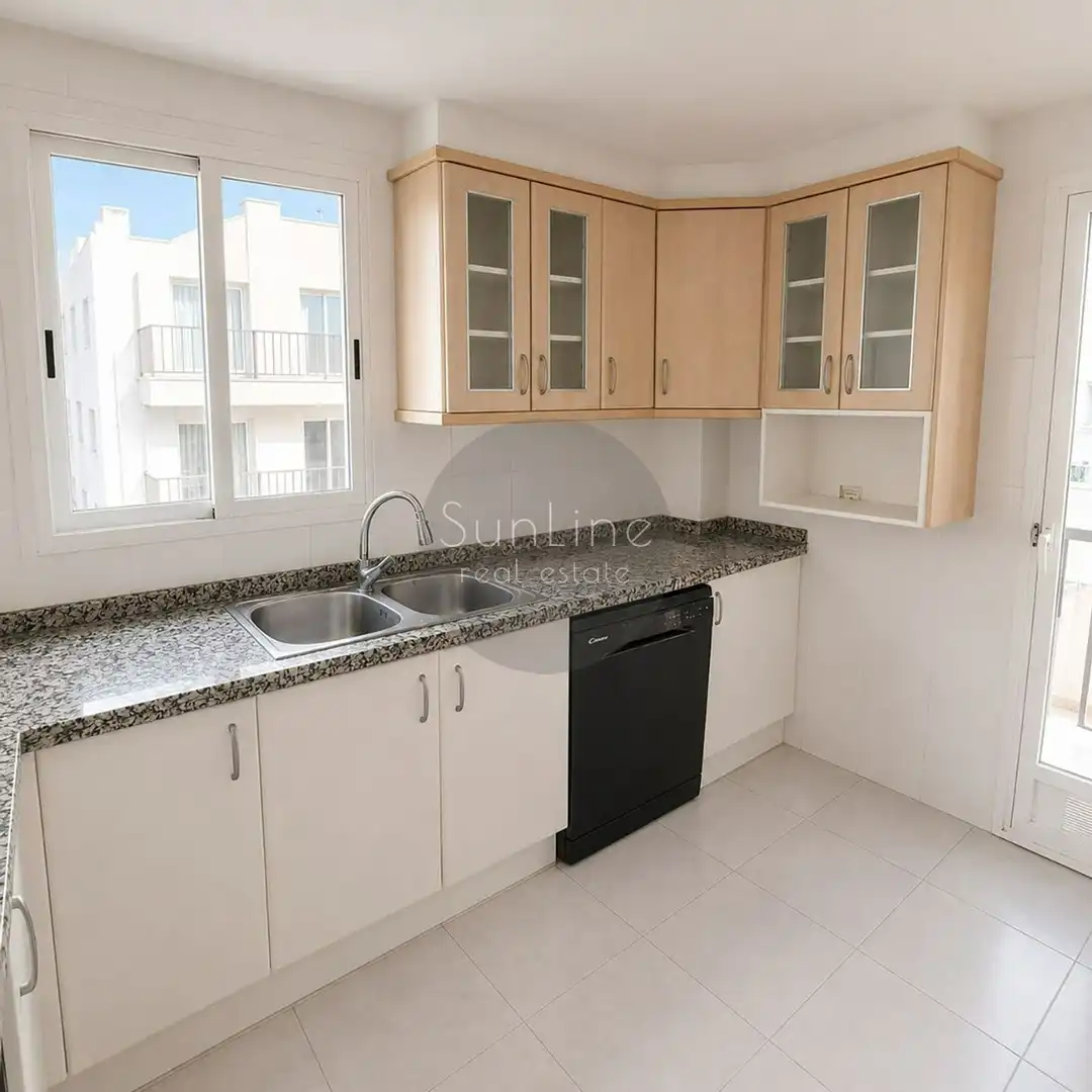 Küche von Wohnung zur Miete in Valencia mit Klimaanlage, Terrasse und Möbliert