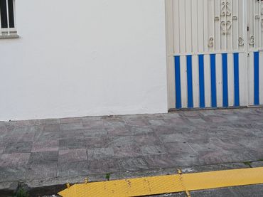 Local comercial en venta en Porta Nova