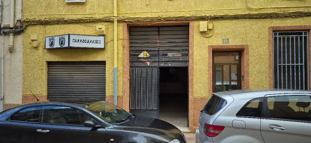 Locale commerciale in vendita a Calle Hernán Cortés 21, imagen 2