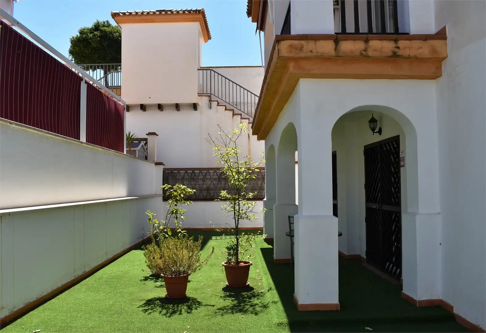 Jardín de Planta baja en venta en Vélez-Málaga con Aire acondicionado, Terraza y Piscina comunitaria