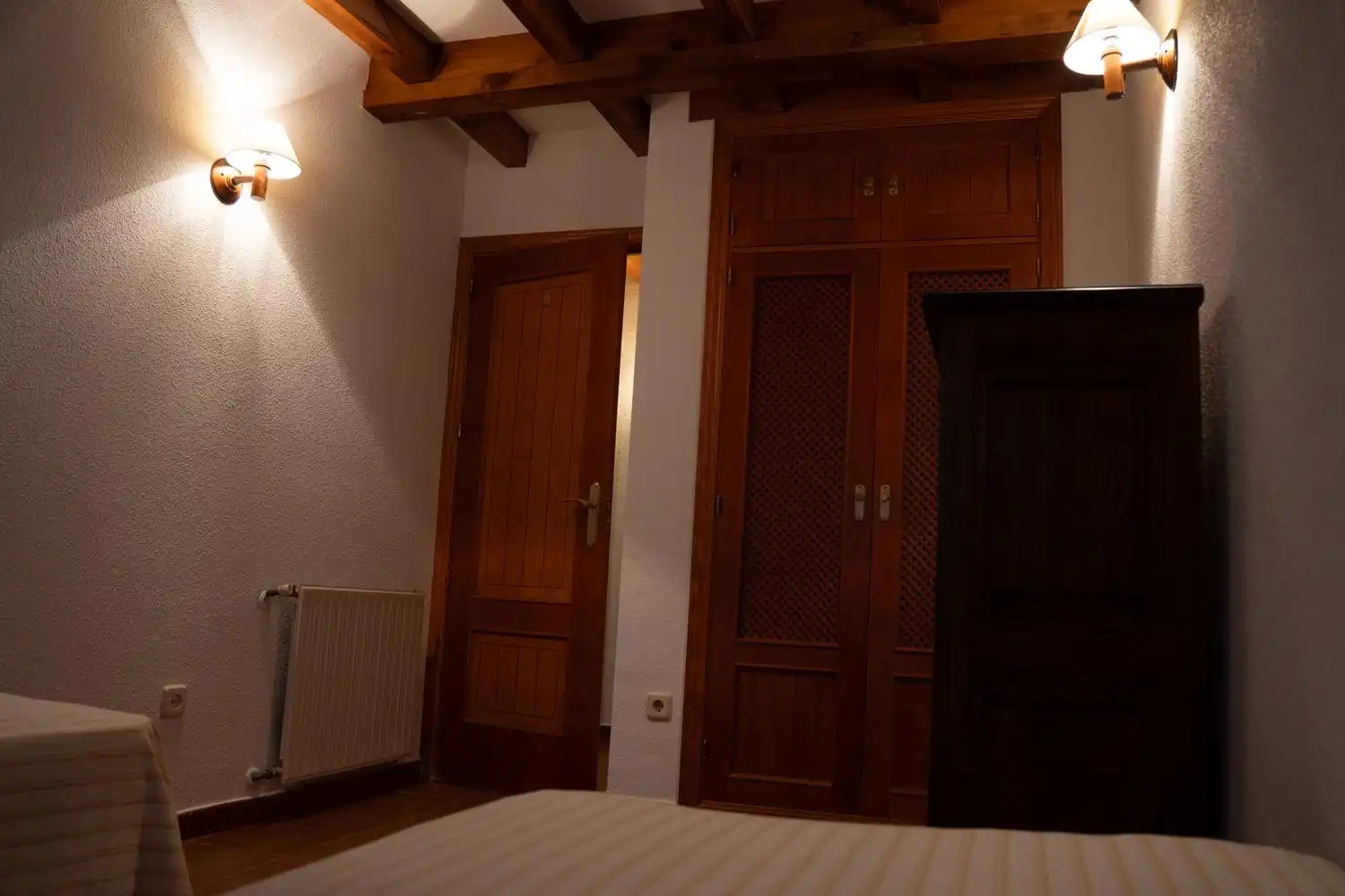 Schlafzimmer von Einfamilien-Reihenhaus zur Miete in Miraflores de la Sierra mit Heizung, Möbliert und Balkon