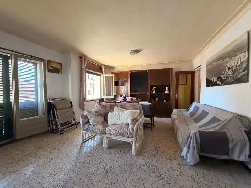 House with terrace for sale in Avinguda de Girona, imagen 4