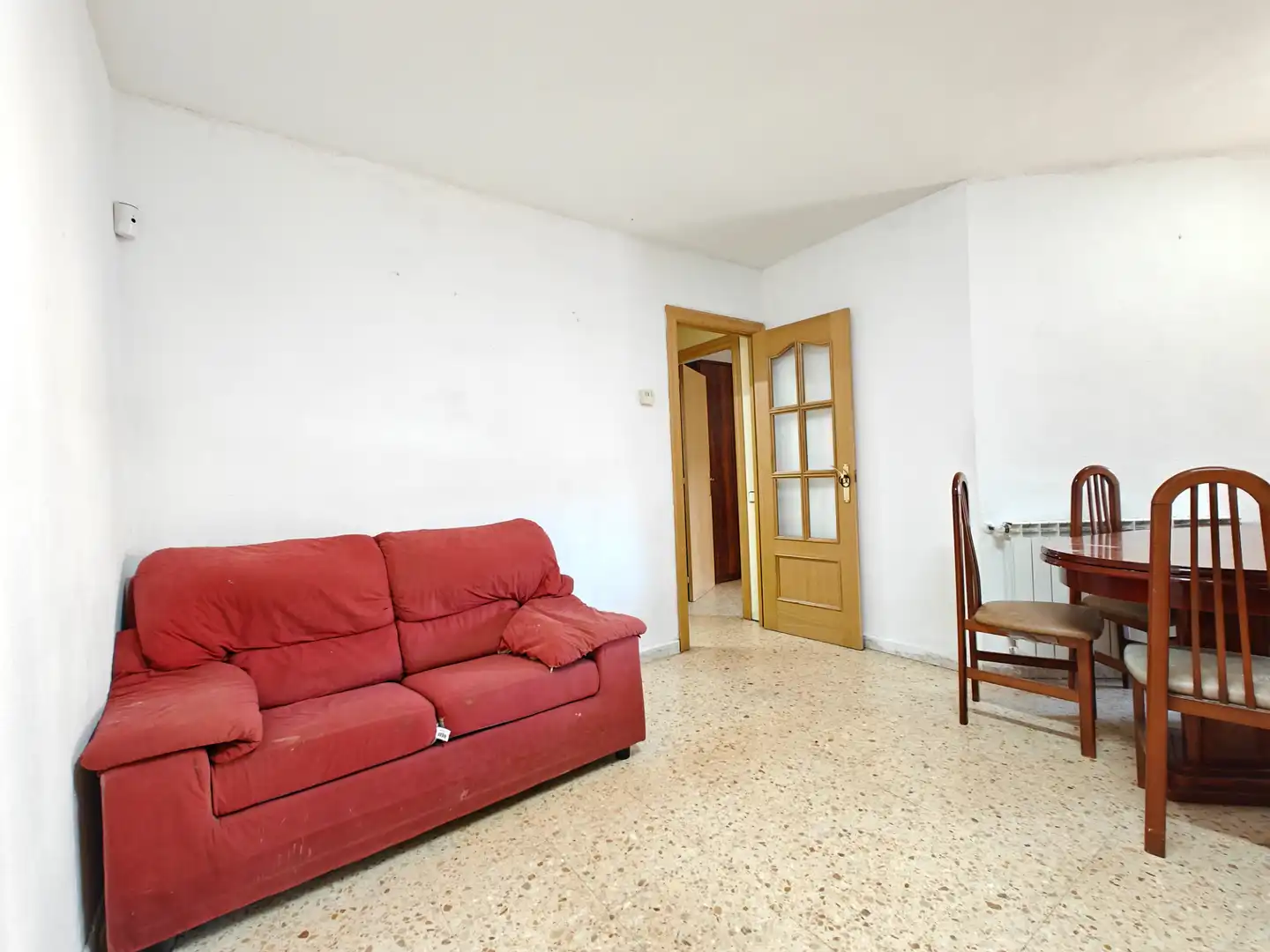 Sala de estar de Piso en venta en Sant Boi de Llobregat con Calefacción, Amueblado y Horno