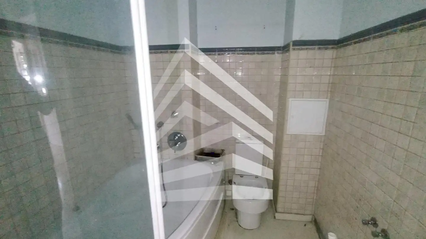 Bany de Casa o xalet en venda en El Prat de Llobregat amb Terrassa i Balcó