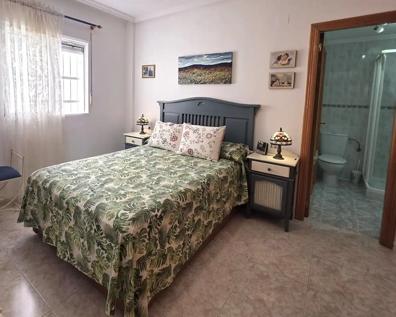 Schlafzimmer von Dachboden zum Verkauf in Santa Pola mit Klimaanlage, Terrasse und Abstellraum