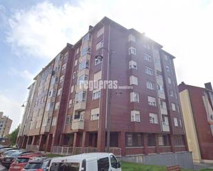 Vista exterior de Apartament en venda en Avilés amb Calefacció, Traster i Balcó