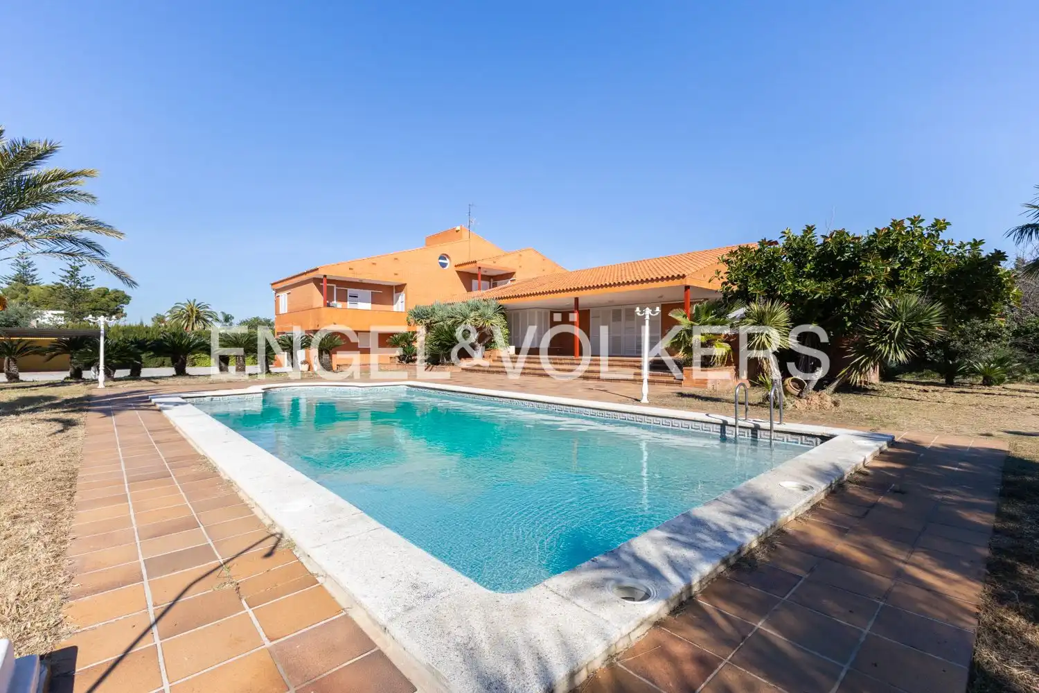Casa con terraza en venta en Pueblo