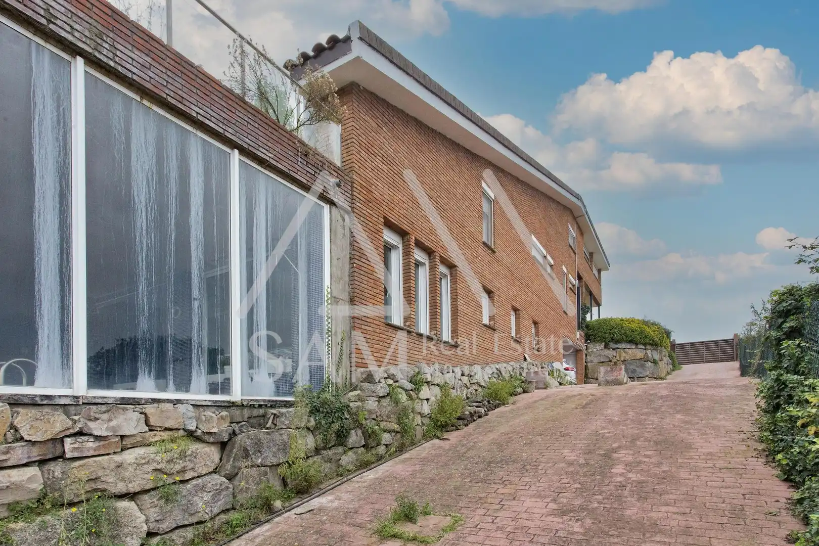 Vista exterior de Casa o chalet en venta en Lliçà d'Amunt con Calefacción, Jardín privado y Terraza