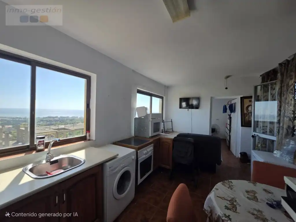 Kitchen of Office for sale in Manilva